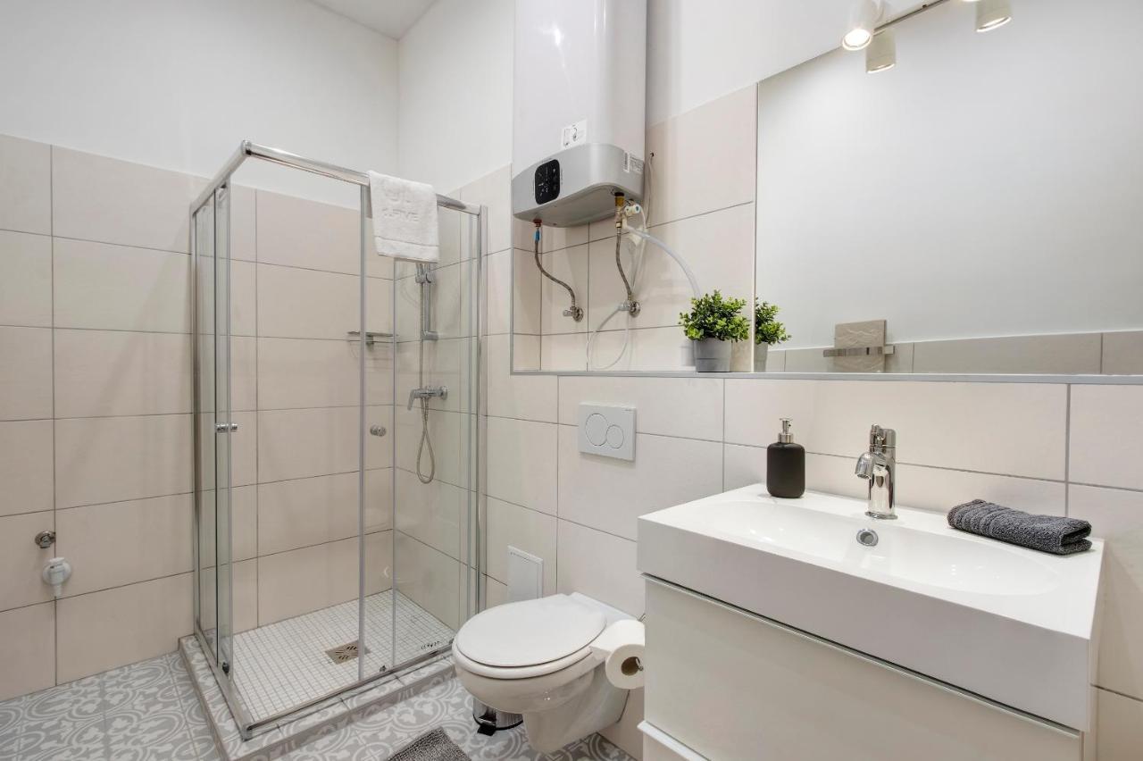 Rozsa Apartments บูดาเปสต์ ภายนอก รูปภาพ