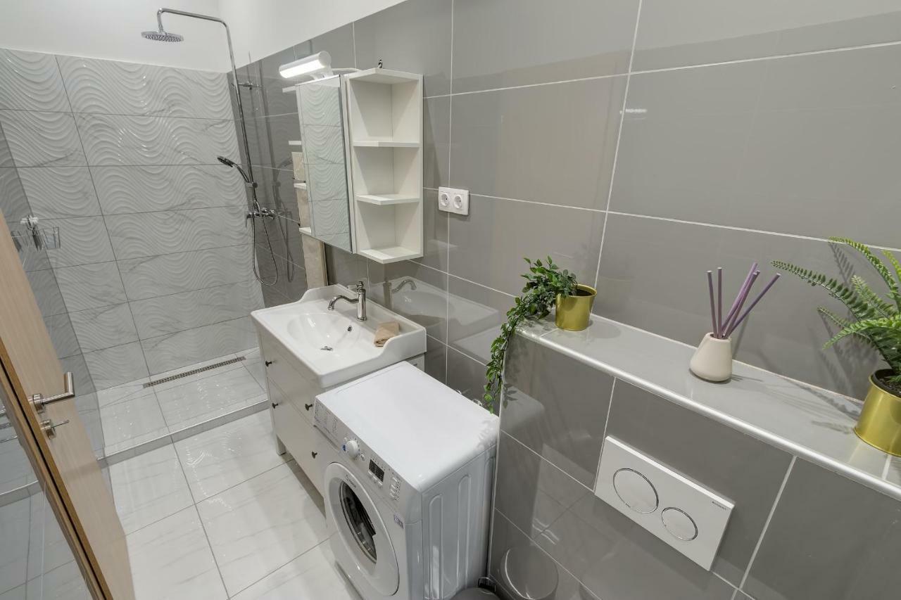 Rozsa Apartments บูดาเปสต์ ภายนอก รูปภาพ