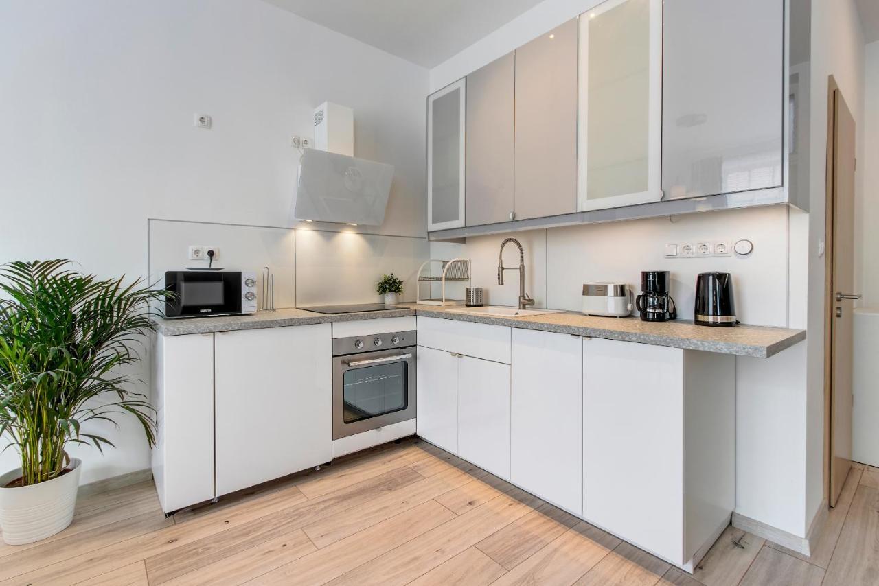 Rozsa Apartments บูดาเปสต์ ภายนอก รูปภาพ
