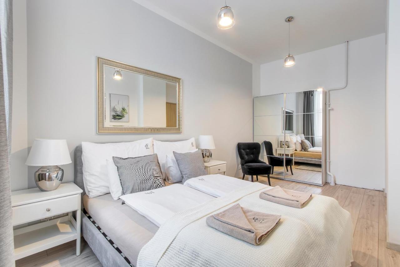 Rozsa Apartments บูดาเปสต์ ภายนอก รูปภาพ