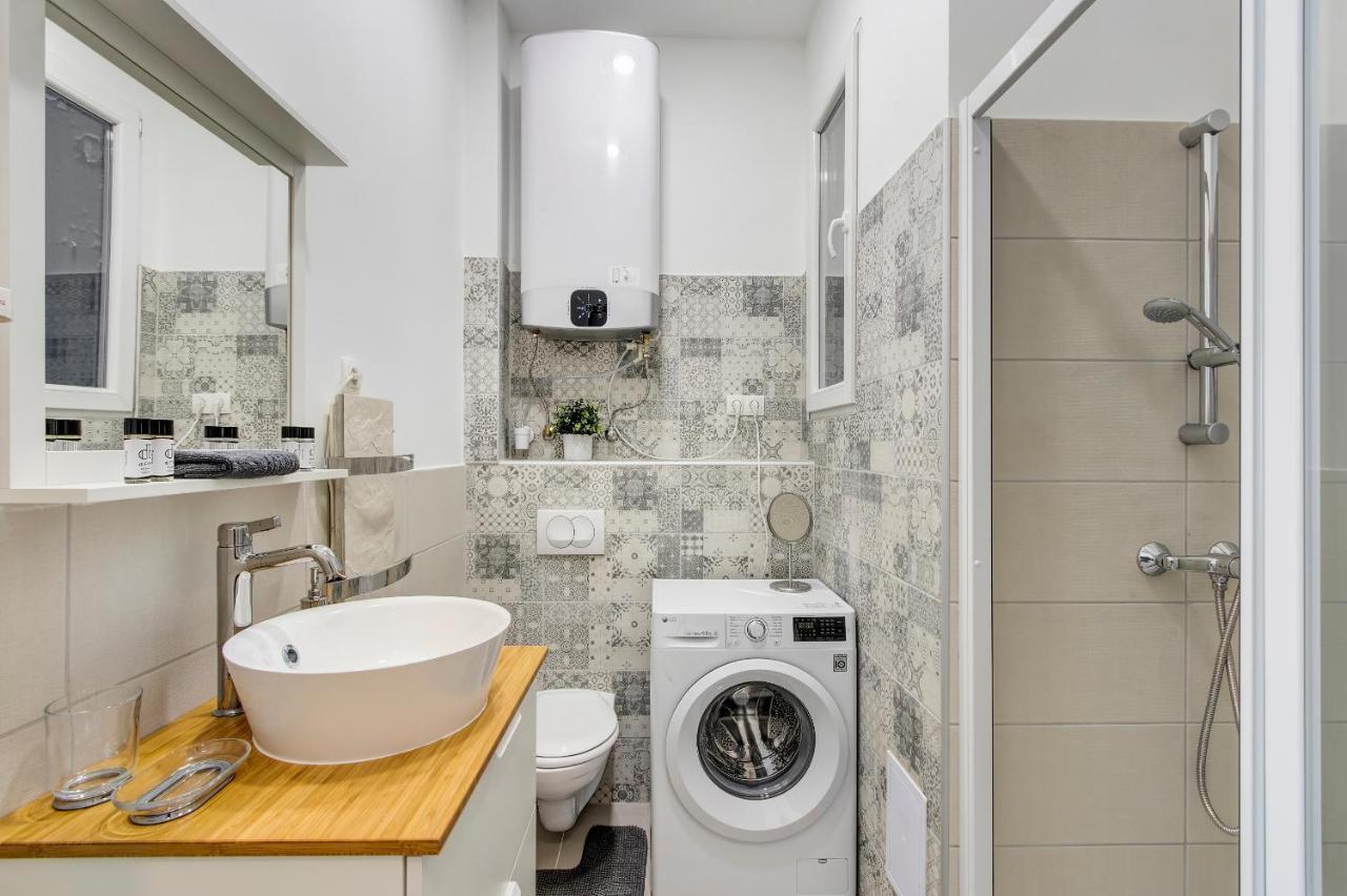 Rozsa Apartments บูดาเปสต์ ภายนอก รูปภาพ